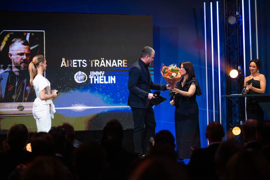 Jimmy Thelin, Manager IF Elfsborg, tilldelas priset som