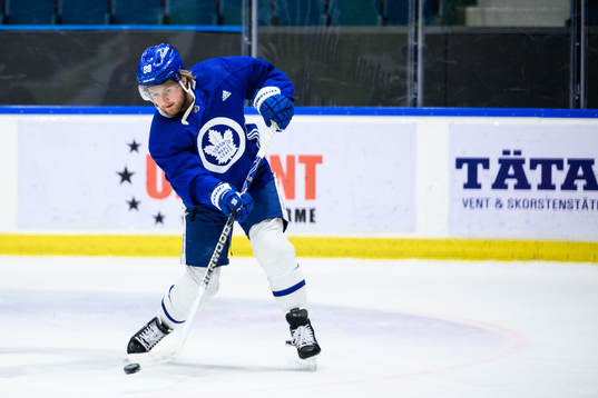 Bläddra bland fler bilder av Ice Hockey, NHL, Global Series Stockholm, Toronto Maple Leafs, Practice 