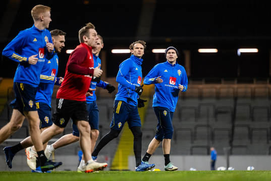 Albin Ekdal and Victor Nilsson Lindelöf of the Swedish