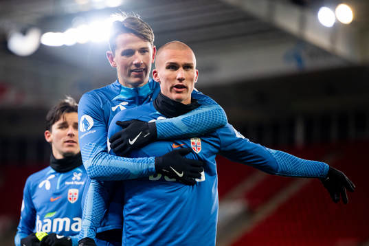 Sander Berge and Leo Skiri Østigård of the Norwegian