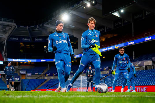Julian Ryerson and Sander Berge of the Norwegian national