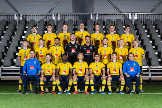Players and coaching staff of the Swedish under-21 national