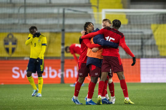 Schweiz Malik Deme och Ifechukwu Ogbus