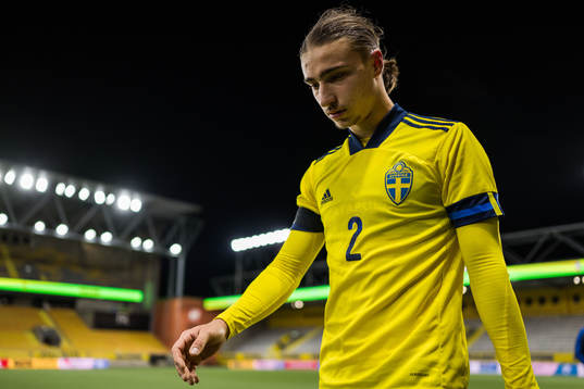 Sveriges Elison Makolli deppar