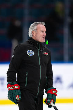 Head coach Dean Evason of Minnesota Wild at a practice