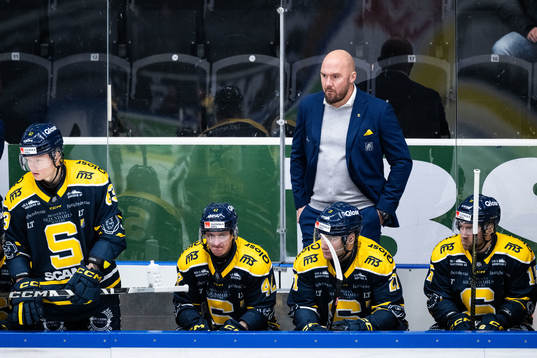 Södertäljes assisterande tränare Nicklas Grossman