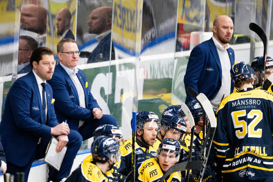 Södertäljes assisterande tränare Mattias Zackrisson ,