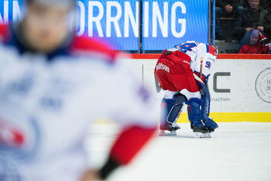 Oskarshamns målvakt Marek Langhamer deppar