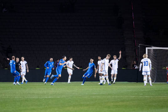Renat Dadasov of Azerbaijan celebrates