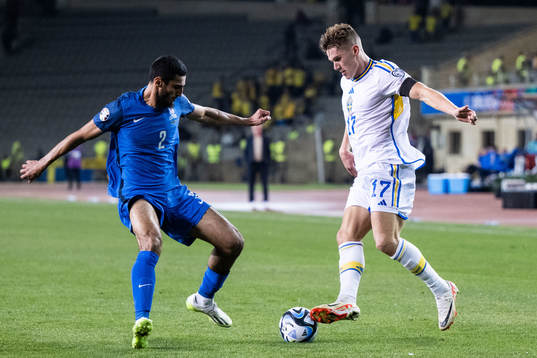 Rahil Mammadov of Azerbaijan and Viktor Gyökeres of Sweden