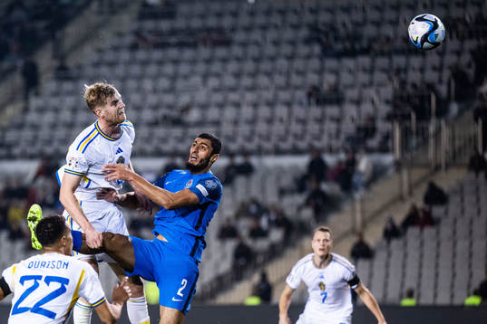 Filip Helander of Sweden and Rahil Mammadov of Azerbaijan