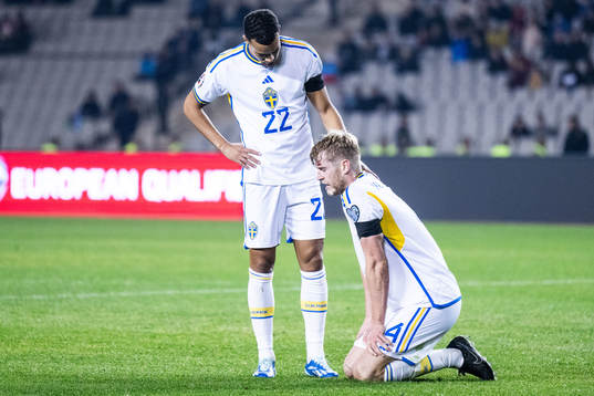 Robin Quaison and Filip Helander of Sweden