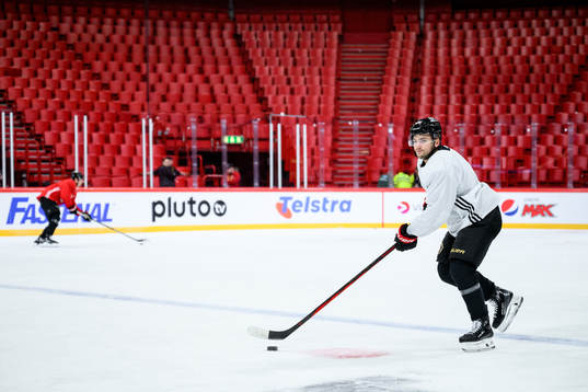 Erik Brännström <u<during a practice session with Ottawa
