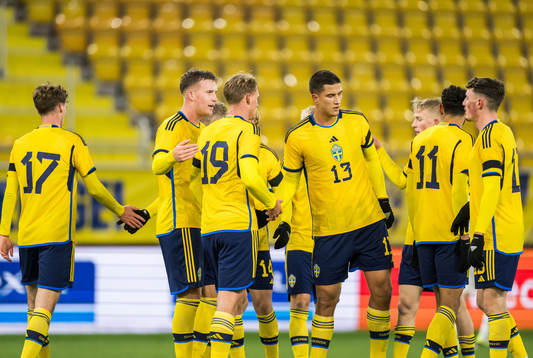Casper Widell, Oscar Wilhelmsson and Zinedin Smajlovic of