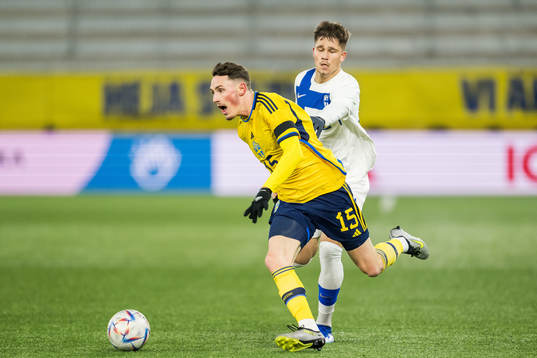 Noah Persson of Sweden and Eetu Mömmö of Finland