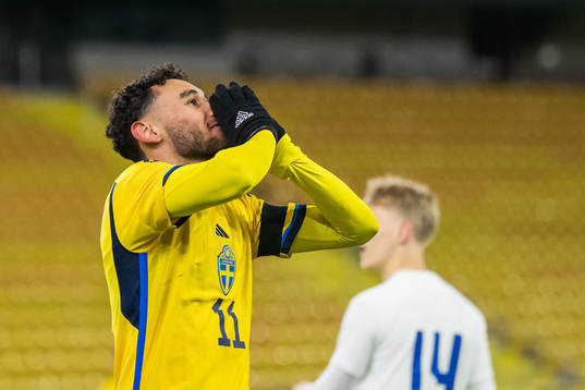 Joakim Persson of Sweden looks dejected