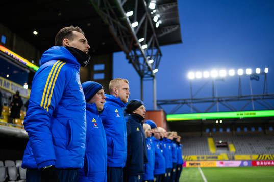 Head coach Daniel Bäckström of Sweden