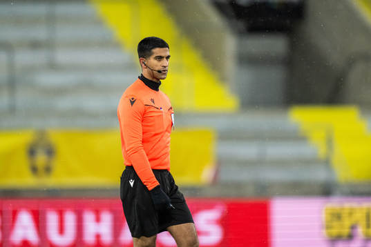 Referee Usman Aslam