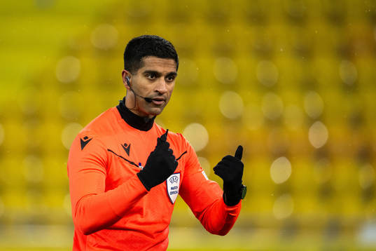 Referee Usman Aslam