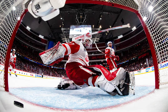 Bläddra bland fler bilder av Ice Hockey, NHL, Detroit Red Wings - Ottawa Senators