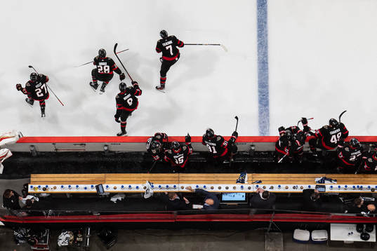 The players of of Ottawa Senators celebrate