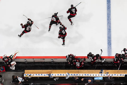 The players of of Ottawa Senators celebrate