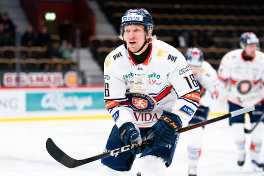 Växjös Marcus Sylvegård jublar