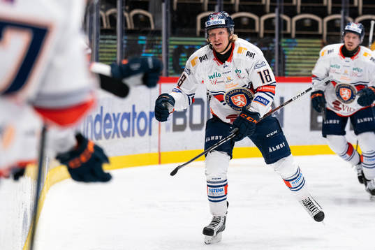 Växjös Marcus Sylvegård jublar