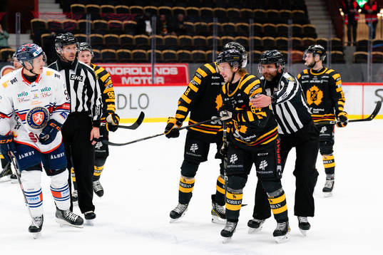 Växjös Emil Sylvegård och Skellefteås Jonathan Pudas