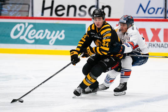 Skellefteås Elias Salomonsson och Växjös Victor