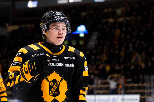 Skellefteås Axel Sandin Pellikka jublar