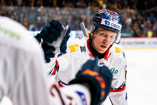 Växjös Marcus Sylvegård jublar
