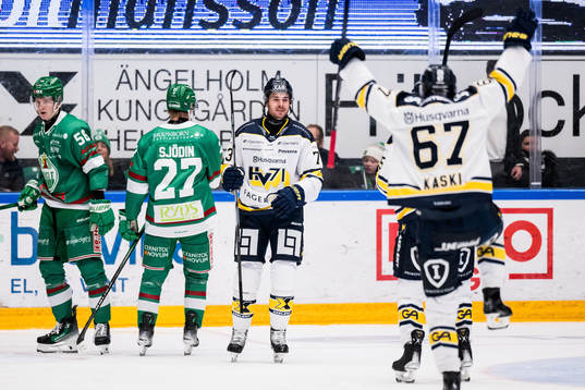 HV71s Nicholas Shore jublar