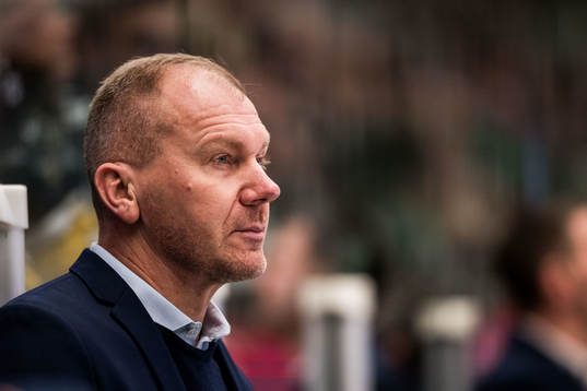HV71s tränare Johan Lindbom