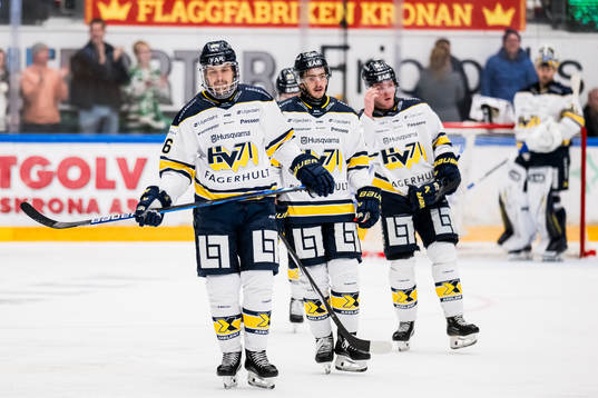 HV71s Fredrik Forsberg och Robert Nardella deppar