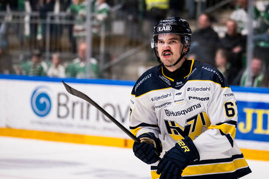 HV71s Oliwer Kaski