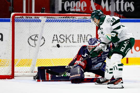 Mål 0-1 av Färjestads Michael Lindqvist förbi