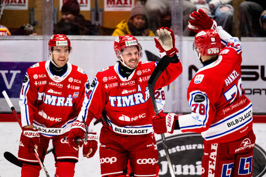 Timrås Jonathan Dahlén jublar