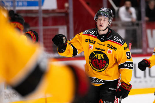 Luleås Pontus Andreasson jublar