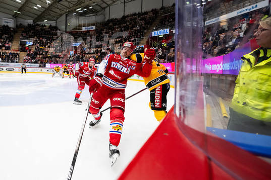 Timrås Anton Lander