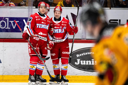 Timrås Jonathan Dahlén och Magnus Pääjärvi  jublar