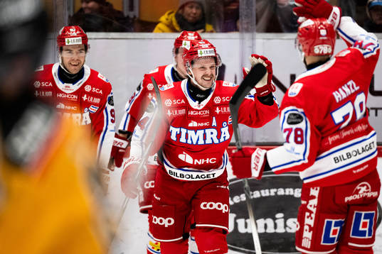 Timrås Jonathan Dahlén jublar