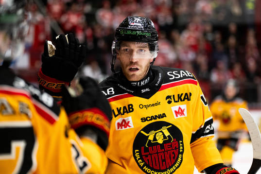 Luleås Oscar Eklind jublar