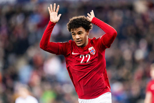 Bläddra bland fler bilder av Football, International friendly, Norway - Faroe Islands