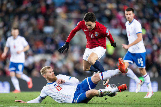 Odmar Faerø of Faroe Islands and Hugo Vetlesen of Norway
