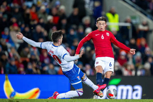 René Joensen of Faroe Islands and Patrick Berg of Norway