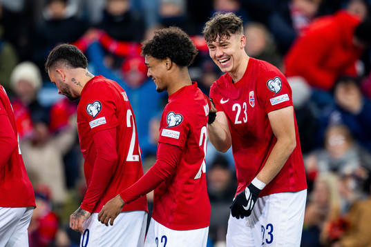 Jørgen Strand Larsen of Norway celebrates with teammate