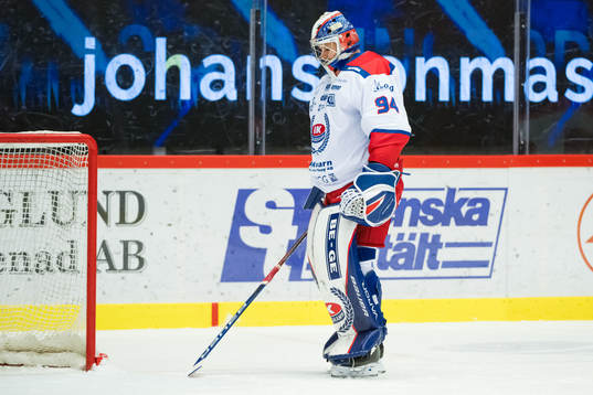 Oskarshamns målvakt Marek Langhamer deppar