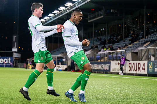 Aidomo Emakhu of Ireland celebrates