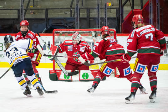 Modos målvakt Andrea Brändli